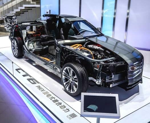 2016-cadillac-ct6-phev-cutaway2-china-600-001