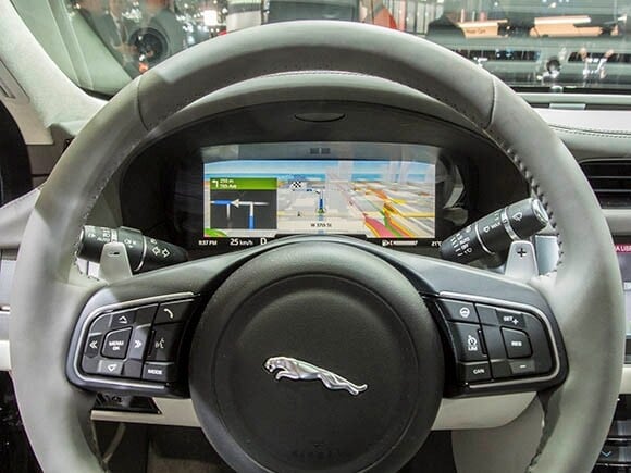 2016-jaguar-xf-11-600-001