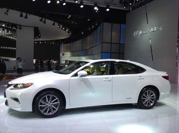 2016-lexus-es-shanghai-2-600-001