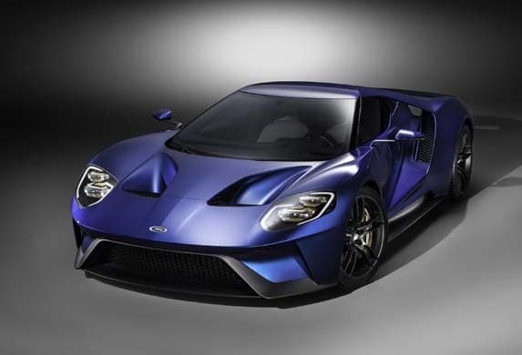 2017-ford-gt-front-static-lead-600-001