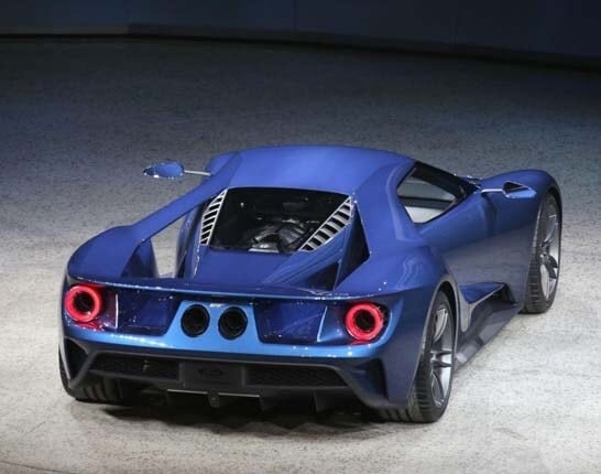 2017-ford-gt-rear-static1-600-001