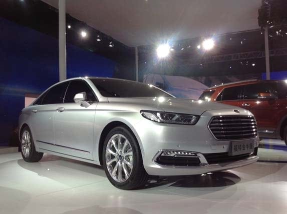 ford-taurus-shanghai-4-600-001