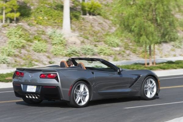 kelley-blue-book-best-buy-2015-chevrolet-corvette-13-600-001