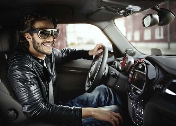 mini-augmented-vision-concept-glasses3-600-001