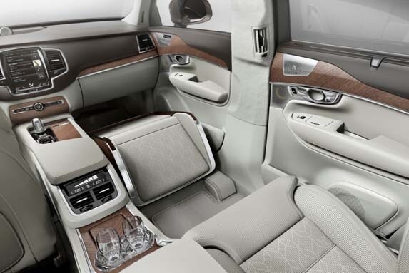 volvo-xc90-excellence-lounge-console-concept-interior-looking-forward1-600-001