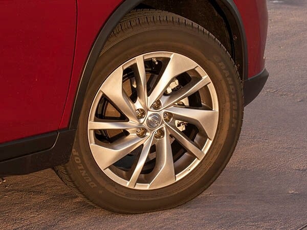 2014-nissan-rogue-sl-long-term-exterior-02-600-001
