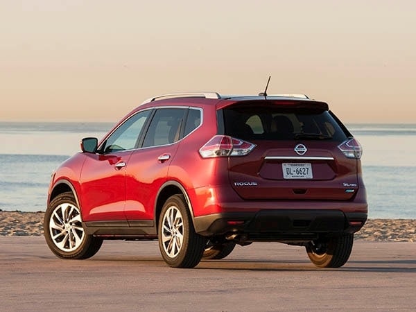 2014-nissan-rogue-sl-long-term-exterior-03-600-001