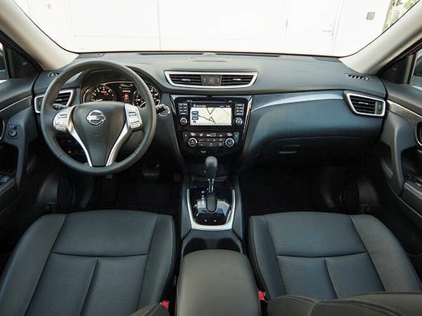 2014-nissan-rogue-sl-long-term-interior-04-600-001