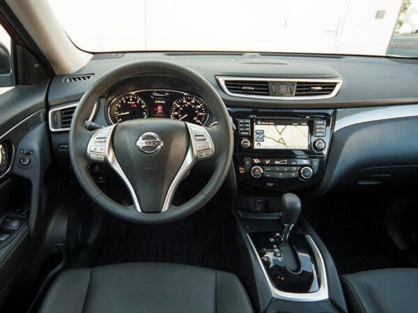 2014-nissan-rogue-sl-long-term-interior-05-600-001