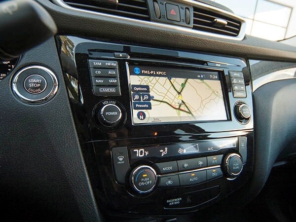 2014-nissan-rogue-sl-long-term-interior-06-600-001