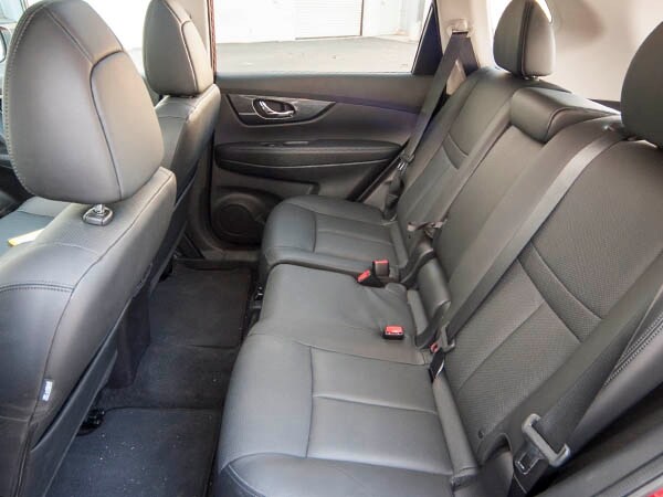 2014-nissan-rogue-sl-long-term-interior-07-600-001