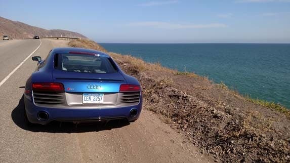 2015-audi-r8-v10-7-600-001