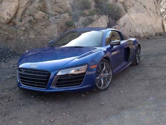 2015-audi-r8-v10-9-600-001