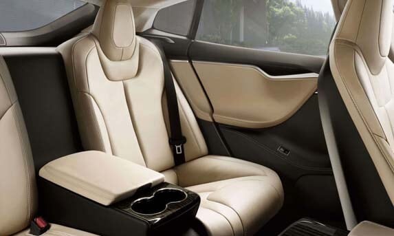 2015-tesla-model-s-interior-rear-seat1-600-001