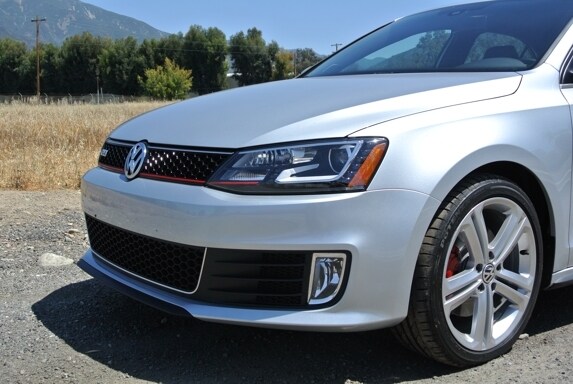 2015-vw-jetta-gli-qt-10-600-001