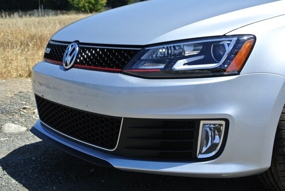2015-vw-jetta-gli-qt-11-600-001