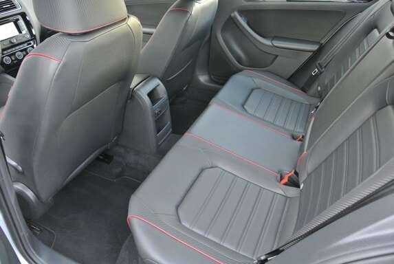 2015-vw-jetta-gli-qt-14-600-001