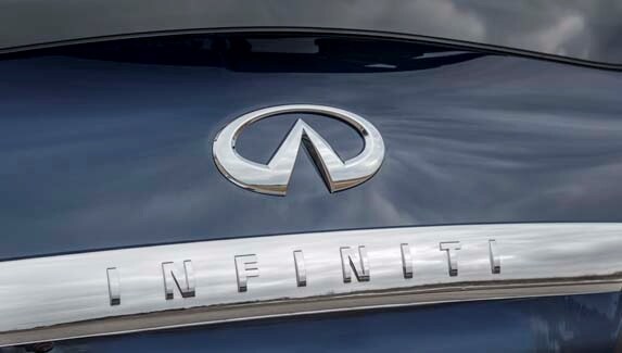 2015_infiniti_qx80_15-600-001
