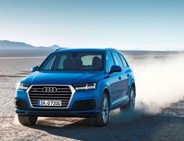 2016-audi-q7-front-action1-600-001