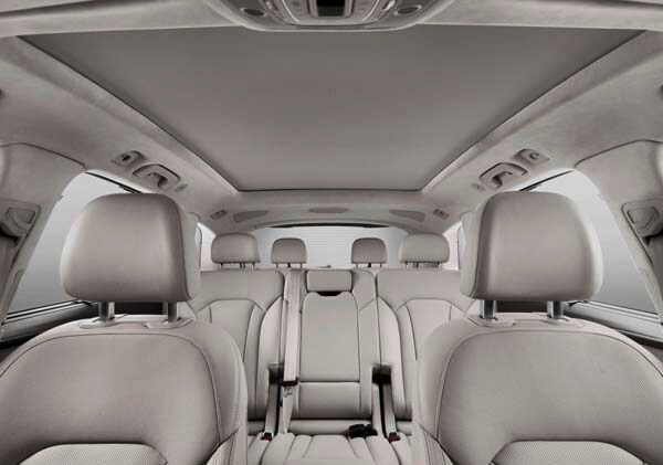 2016-audi-q7-interior-look-back1-600-001