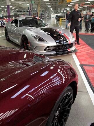 2016-dodge-viper-acr-unveiled-2-600-001