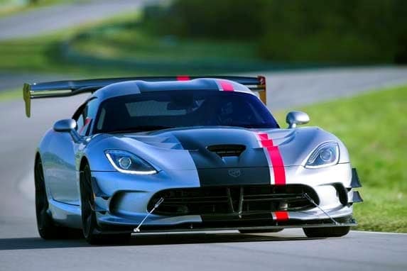 2016-dodge-viper-acr-unveiled-8-600-001
