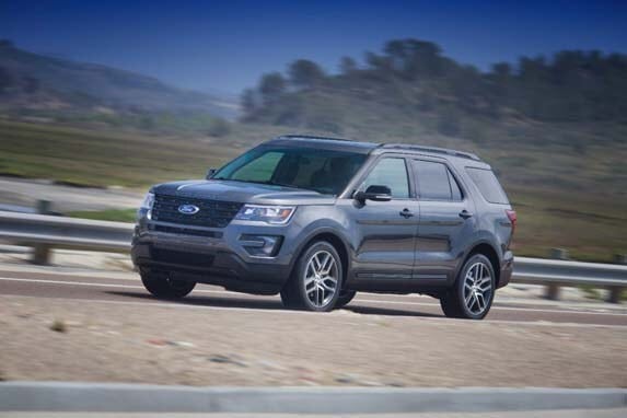 2016-ford-explorer-sport-and-limited-27-600-001