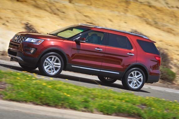 2016-ford-explorer-sport-and-limited-31-600-001
