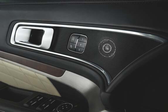 2016-ford-explorer-sport-and-limited-6-600-001
