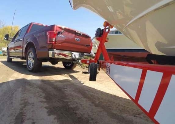 2016-ford-f-150-to-offer-pro-trailer-backup-assist-feature-backing-up-detail1-600-001