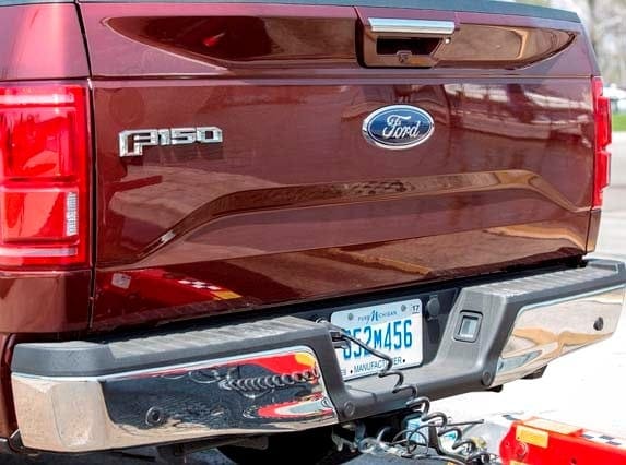 2016-ford-f-150-to-offer-pro-trailer-backup-assist-feature-trailer-hitch-detail1-lead-600-001