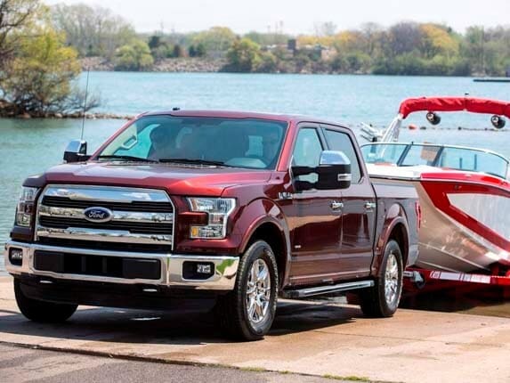 2016-ford-f-150-to-offer-pro-trailer-backup-assist-feature-truck-with-trailer1-lead-600-001