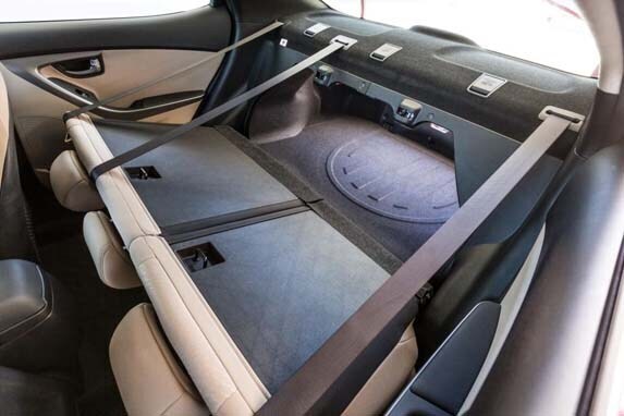 2016-hyundai-elantra-value-edition-sedan-rear-seat-folded1-600-001