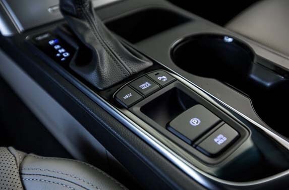 2016-hyundai-sonata-plug-in-hybrid-24-600-001
