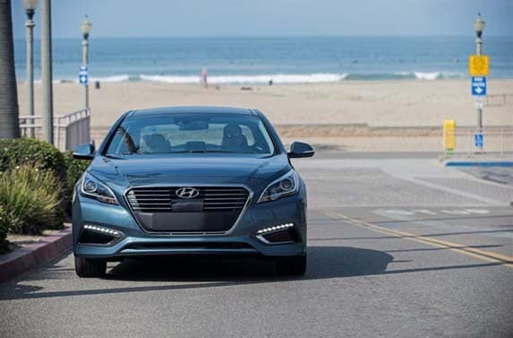 2016-hyundai-sonata-plug-in-hybrid-4-600-001