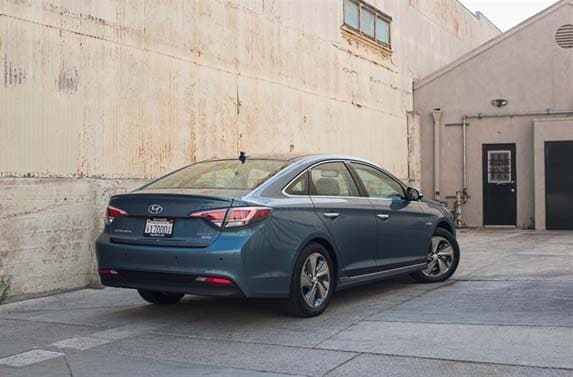2016-hyundai-sonata-plug-in-hybrid-7-600-001