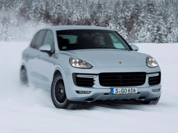 2016-porsche-cayenne-gts-white-front-action-573-600-001