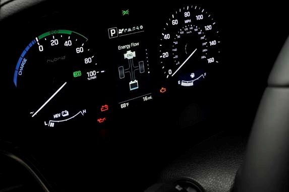 2016-sonata-hybrid-phev-8-600-001