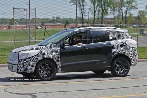 2017-ford-escape-6-600-001