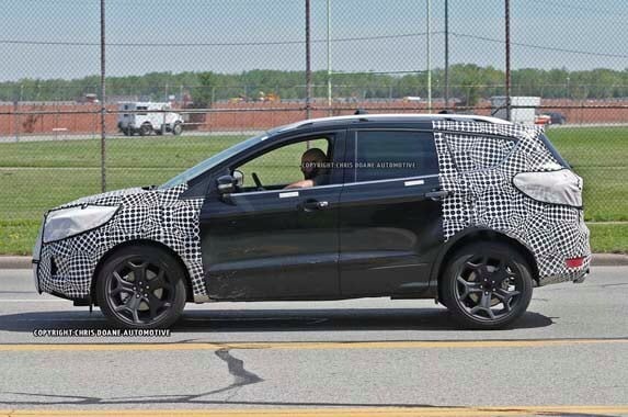2017-ford-escape-7-600-001