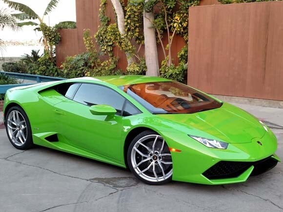 huracan-parked-dead-end-600-001