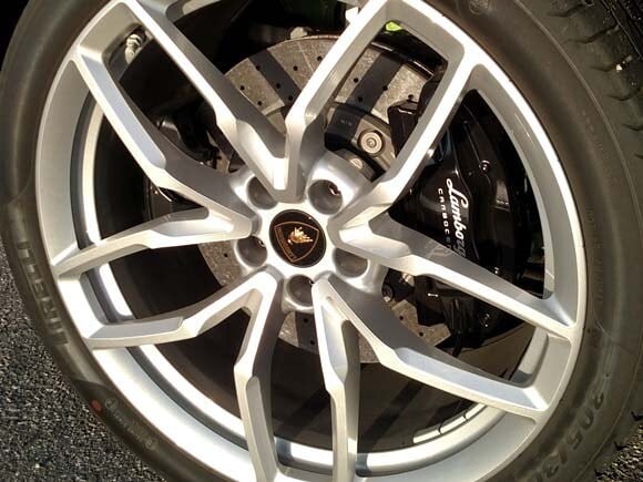 huracan-wheel-600-001