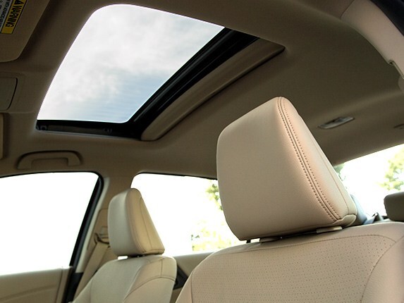 midsize-sedan-comparison-test-2015-honda-accord-05-600-001