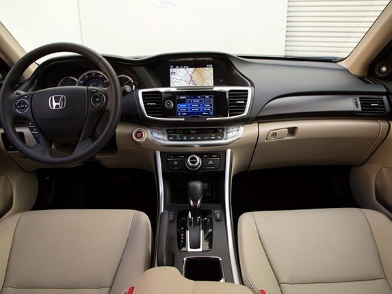 midsize-sedan-comparison-test-2015-honda-accord-12-600-001