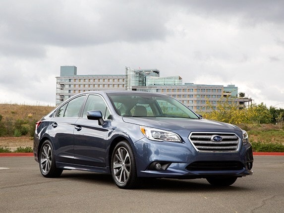 midsize-sedan-comparison-test-2015-subaru-legacy-17-600-001
