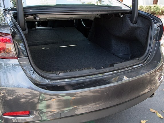midsize-sedan-comparison-test-2016-mazda-mazda6-14-600-001