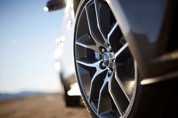 15fordmustang_84_hr-600-001