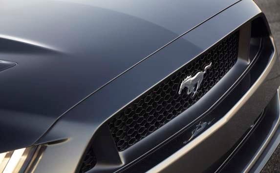 15fordmustang_89_hr-600-001