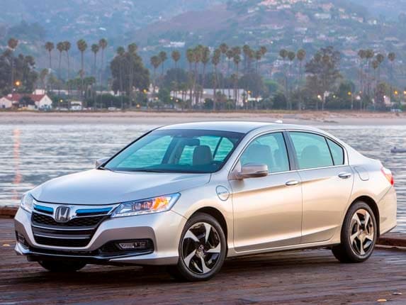 2014-honda-accord-phev-front-static-600-001
