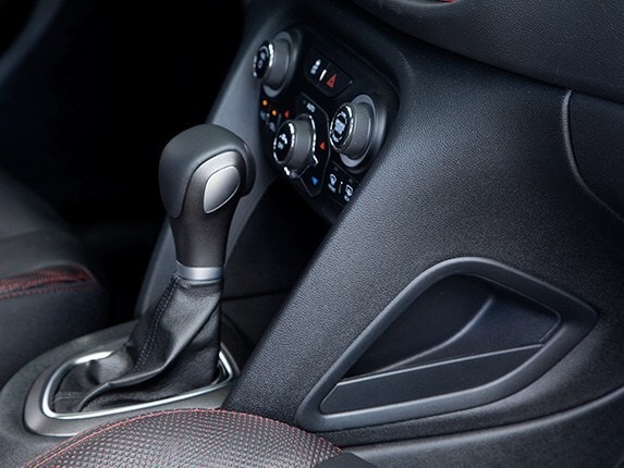 2015-dodge-dart-compact-car-comparison-06-600-001